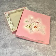 Коробка для цукерок, печива / 150х150х30 / космея / вікно