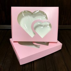 Коробка для цукерок, печива / 150х200х30 / пудра / 2 серця / вікно