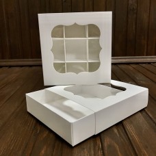 Коробка для цукерок, печива / 120х120х30 / біла / вікно