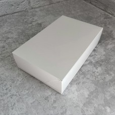 Коробка для зефіру, еклерів / 230х150х60 / біла / без вікна